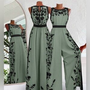 Elegant loose fit floral jumpsuit